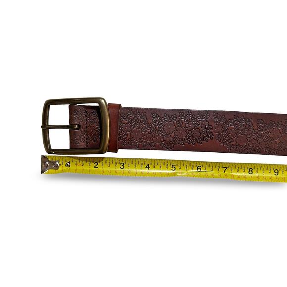 Vintage 90s Lucky Brand Brown Leather Floral Embossed Belt Brass main image 4